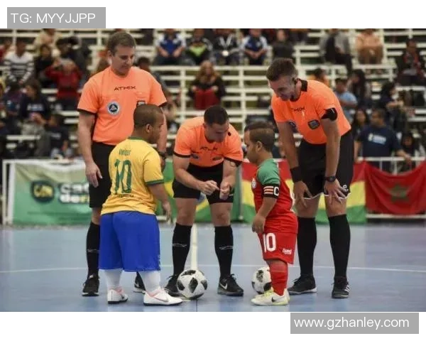 侏儒足球球星如何打破身高限制实现职业梦想的传奇之路